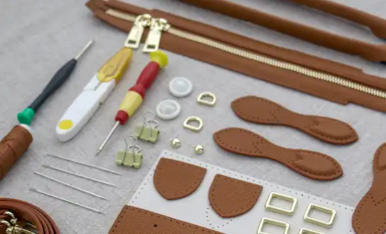 DIY-Leather-Clutch-Bag-Perfect-for-Weddings-and-Parties-4 DIY-Leather-Clutch-Bag-Perfect-for-Weddings-and-Parties-4