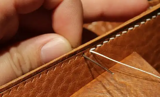 DIY-Leather-Clutch-Bag-Perfect-for-Weddings-and-Parties-5 DIY-Leather-Clutch-Bag-Perfect-for-Weddings-and-Parties-5