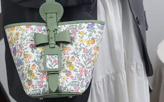 Exquisite details of patchwork leather bag Exquisite details of patchwork leather bag