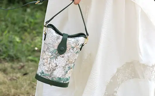 How to Make a Patchwork Crossbody Bag with Cotton Canvas？